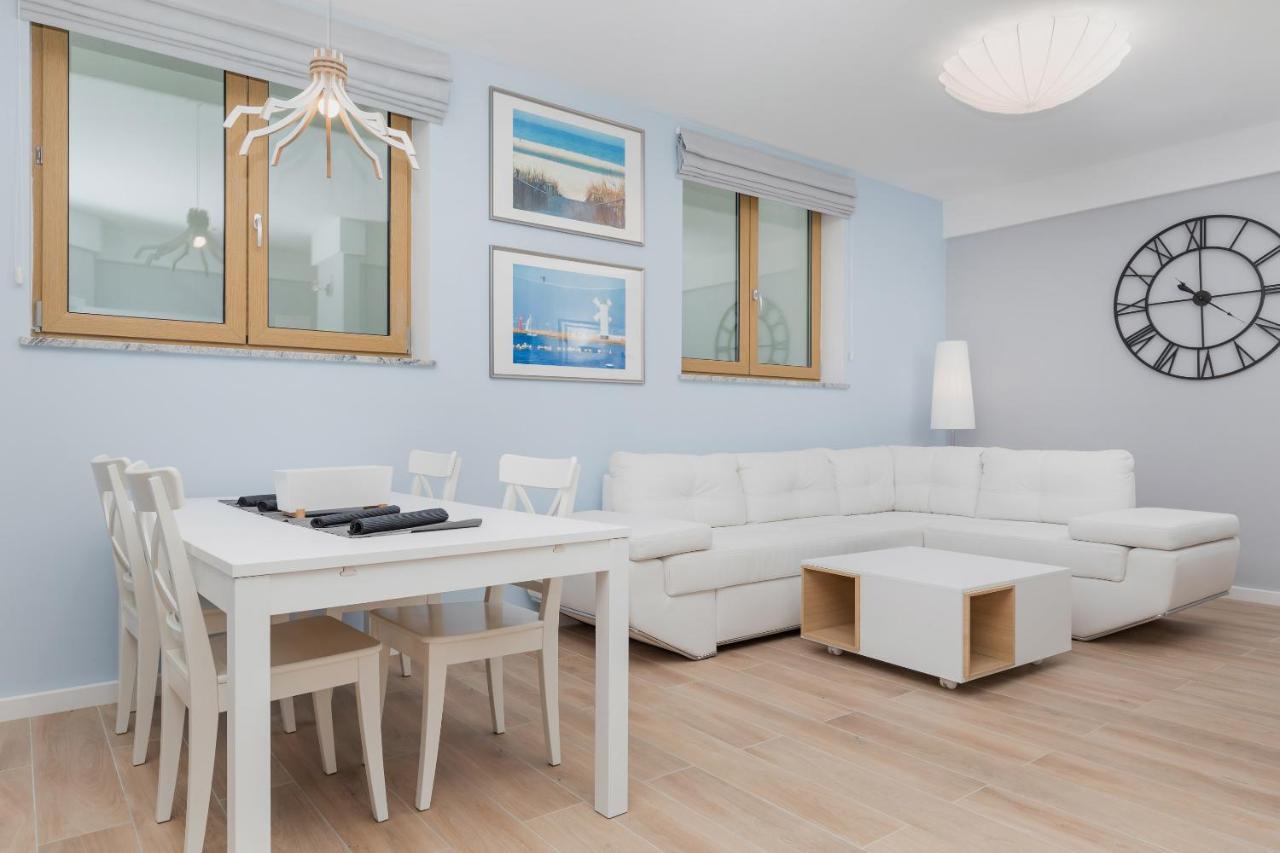Underground Apartment In A Lux Holiday House Posejdon By Renters Prestige Kołczewo Extérieur photo