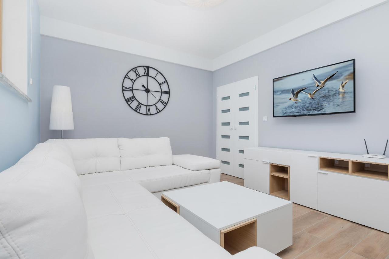 Underground Apartment In A Lux Holiday House Posejdon By Renters Prestige Kołczewo Extérieur photo